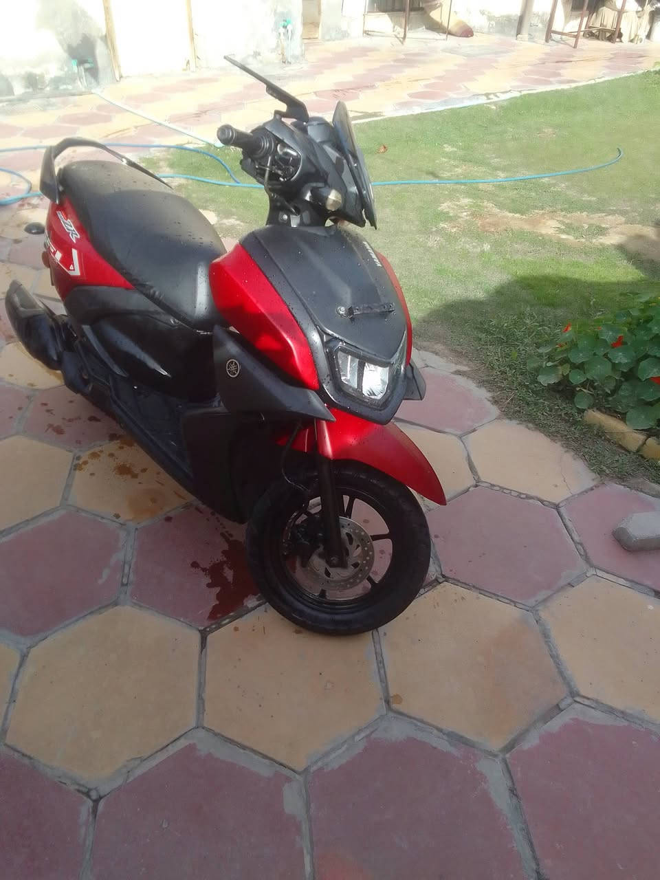 للبيع نضيف
ب 1400 وبيه مجال 
***********
