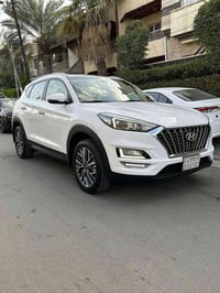 توكسان 2020 خليجية  ماشية 76 الف مكفولة من الصبغ ومن البارد  بيها كم ر...