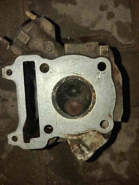 السلام عليكم كور بلادي 120ماكس عدله كامل وبوشه 55اصليه تايوان مكان بغداد الشعله توصيل موجود ***********
