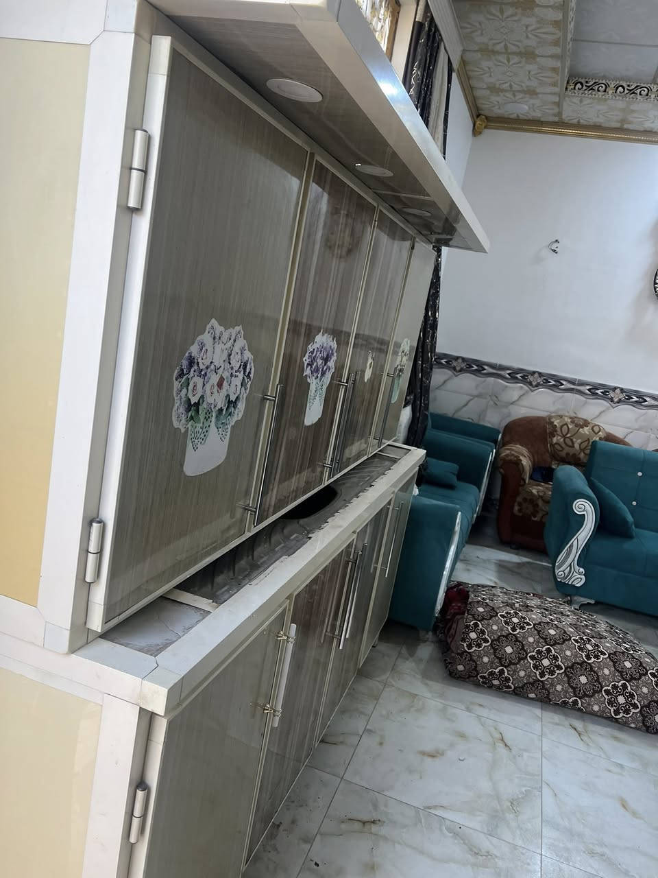 للبيع نضيفات جداً شراي يتفضل خاص او واتس ساب اتصال ***********
