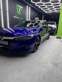 …للبيع هوندا اكورد هايبرد موديل2022فئة السبورت   ✅السياره لون حبري ممي...