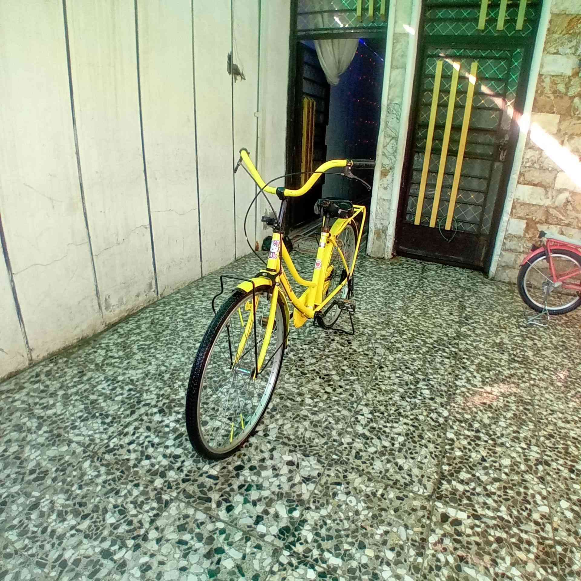 السلام عليكم بايسكل بناتي مال ربة نضيف لون اصفر. موديل 2025 جديد بعدة وريدة اب 120 وبي مجال قليل. العنوان بغداد الدورة ابو دشير متواجد خاص وهاذ رقمي***********
