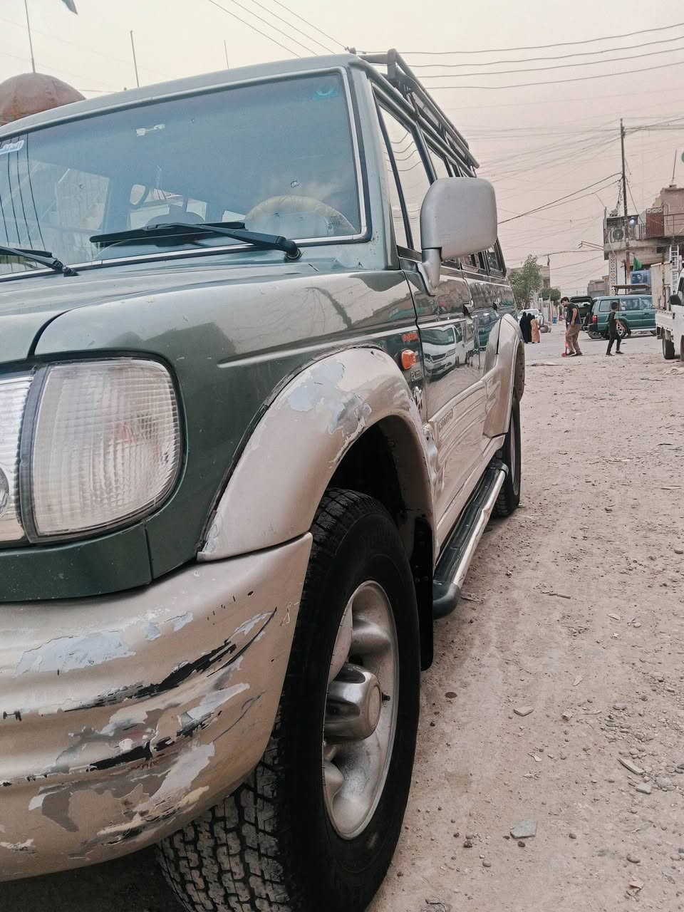 .
السلام عليكم سيارة للبيع 
تخم تاير مكينة خير من الله لا تنقيص 
ولا تبخير صدر امامي خلفي جديد 
كير وتماتيك تبريد بس غاز
مكينه بلادي 6
موديل1999
رقم بغداد بسم صاحبها
مكان بغداد مدينه الصدر 
‏رقم صاحب السيارة
‏‪0771 282 8358‬‏
