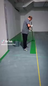 عمل ارضيات المعامل والمنازل والمجمعات الطبيه والمولات والصالات والاسطح...