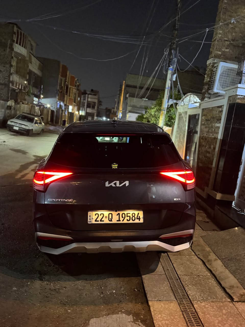 سلام عليكم سبورتج 2023 فئه 4X سياره امريكيه حادثها خفيف جدا جاملغ البصف السايق مبدل ماشيه 9 ميل فقط دخول جديد رقم اربيل باسمي نص مواصفات رادار امامي وقياده ذاتيه تنبيه الخروج عن المسار تحكم ستيرن سايد بريك كهربائي شاشه كبيره فويل ويل كامره حساس خلفي لايت وبك لايت ليد ولد نهاري كشنات تدفئه مكينه وكير كفاله حجم المكينه 2500 سياره بعدها بريحه الشركه بيها رصعه بل قماره مال شحن ممسويها عايفها سعرها 185 وبيها مجال حك الجيه مكاني بغداد الشعب *********** ارام الكوردي بغداد, العراق
