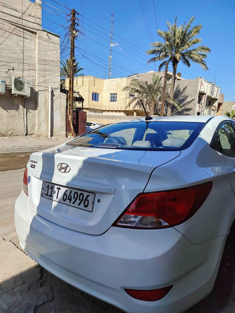 السلام عليكم
اكسنت موديل 16 امريكي حادث جاملغ وبنيد مال امريكا
بالعراق بيها بارد الهلال وربع من الباب الجهه اليمنى
كير مكينه مكفولات سيارة ما ناقصهه شي ماشية 140
هاتف : *********** او خاص موجود
