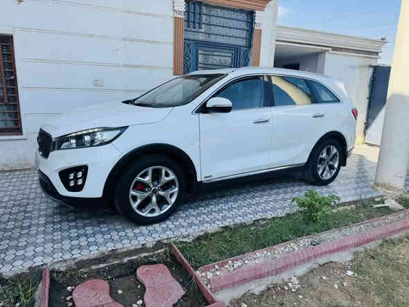 السلام عليكم 
سورنتو 2016 خليجي 6 سلندر 7 راكب 
رقم ذي قار الدولي تحويل مباشر
فور ويل مكفوله من الضربه والصبغ والتبديل 
بيها رصعات اثر حالوب 
محرك وكير مكفولات على وضع الشركه 
تخم تاير جديد حداديه جديده 
السياره جاهزه من الاخير وبالعافيه عل ياخذها 
المكان قضاء الرفاعي السعر 205 وبيها مجال 
***********
***********
