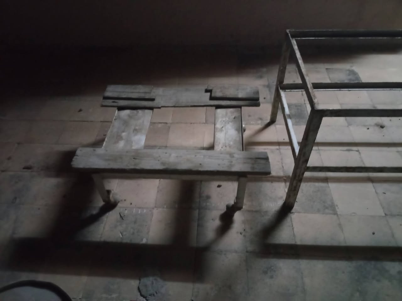 غراض للبيع
قاعده كبيره 20

قاعده صغيره 10

جلكان كاز 2000

سلم حديد 30
للتواصل ***********
