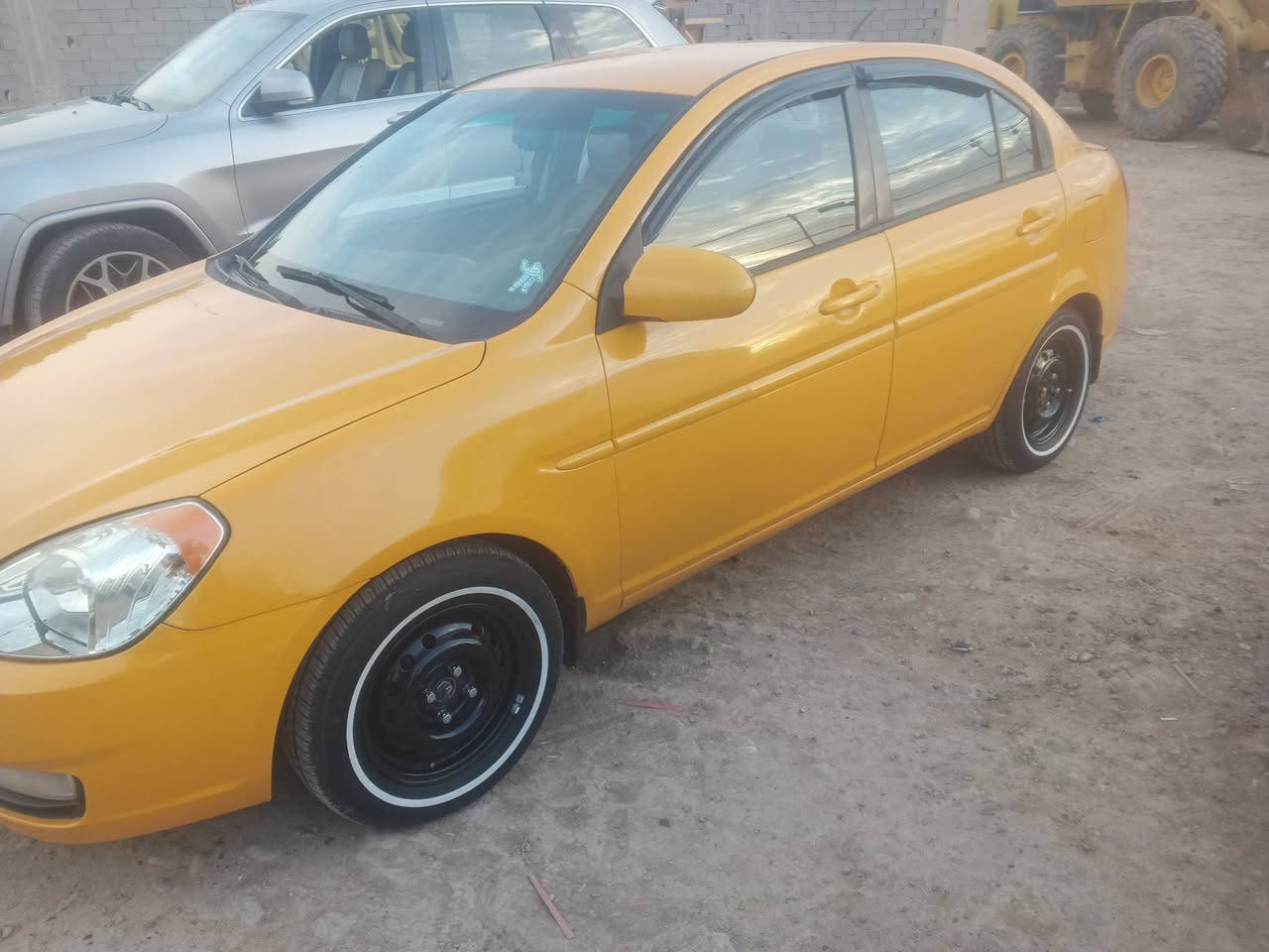 البيع موديل 2011 سعر 77 بغداد البلديات ***********
