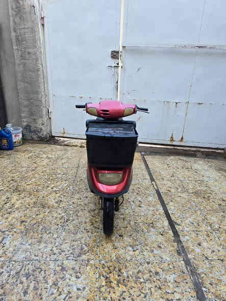 اسلام عليكم دراجه ام سله مكينه حلوه سلف هندر نكره معدل اربع اشاير لايت كله شغاله الدراجه مابيه نقص ماعيزه شي سعر  250  وبيه مجال. مسيب.  تصال فقط. ***********

تصال فقط
