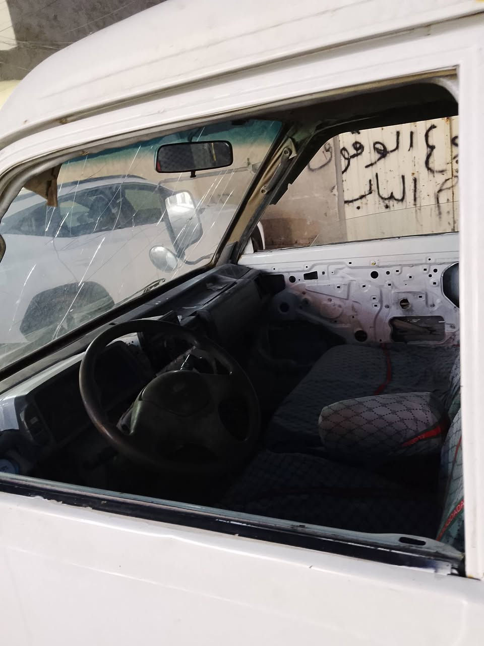 كيه بسته موديل 95للبيع رقم ألماني نجف سنويه نافذه لل2020 مكينه جديد باتري جديد
تخم تاير جديد اكسن جديد مكان السياره نجف ‏‪
مكلف بلنشر الاتصال فقط عل الرقم ‏
‪‏‪0784 057 3046‬‏
