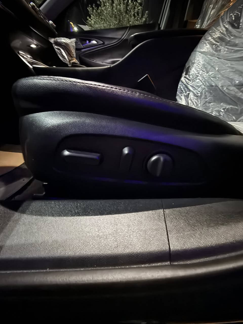 ماليبو 2017 فول مواصفات لون نفطي موصفات LT2 مكينا1500توربو موصفات كشنات جلد بنراما تحدد سرعة كراسي سايق وسكن كهربائي كنات تدفئة شاشة جبيرة تبريد قطعتين مفولة مواصفات من الأخير ماكو شي ما بيها السعر 125 ورقة وبيها مجال بسيط مواصفات  امريكي للاستفسار رقم التلفون ***********
