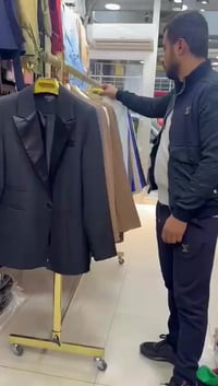 جواكيت نسائية مبطن • ٥٠٠ قطعة • مقاسات ٣٨-٤٦