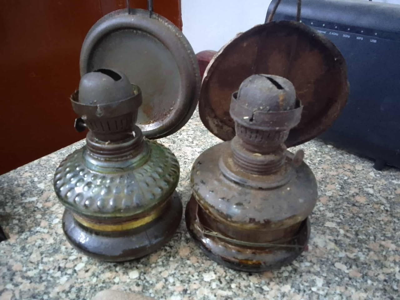 2 لمبه جاز قديمه جدااا بحاله ممتازه وبالجاز حط سعر للبيع للتواصل 01206717181
بداية حره وكل عام وانتم بخير رمضان كريم


**إذا كنت صاحب هذا الإعلان وتريد حذفه لأي سبب، رجاءا أرسل رسالة إلى الدعم الفني**