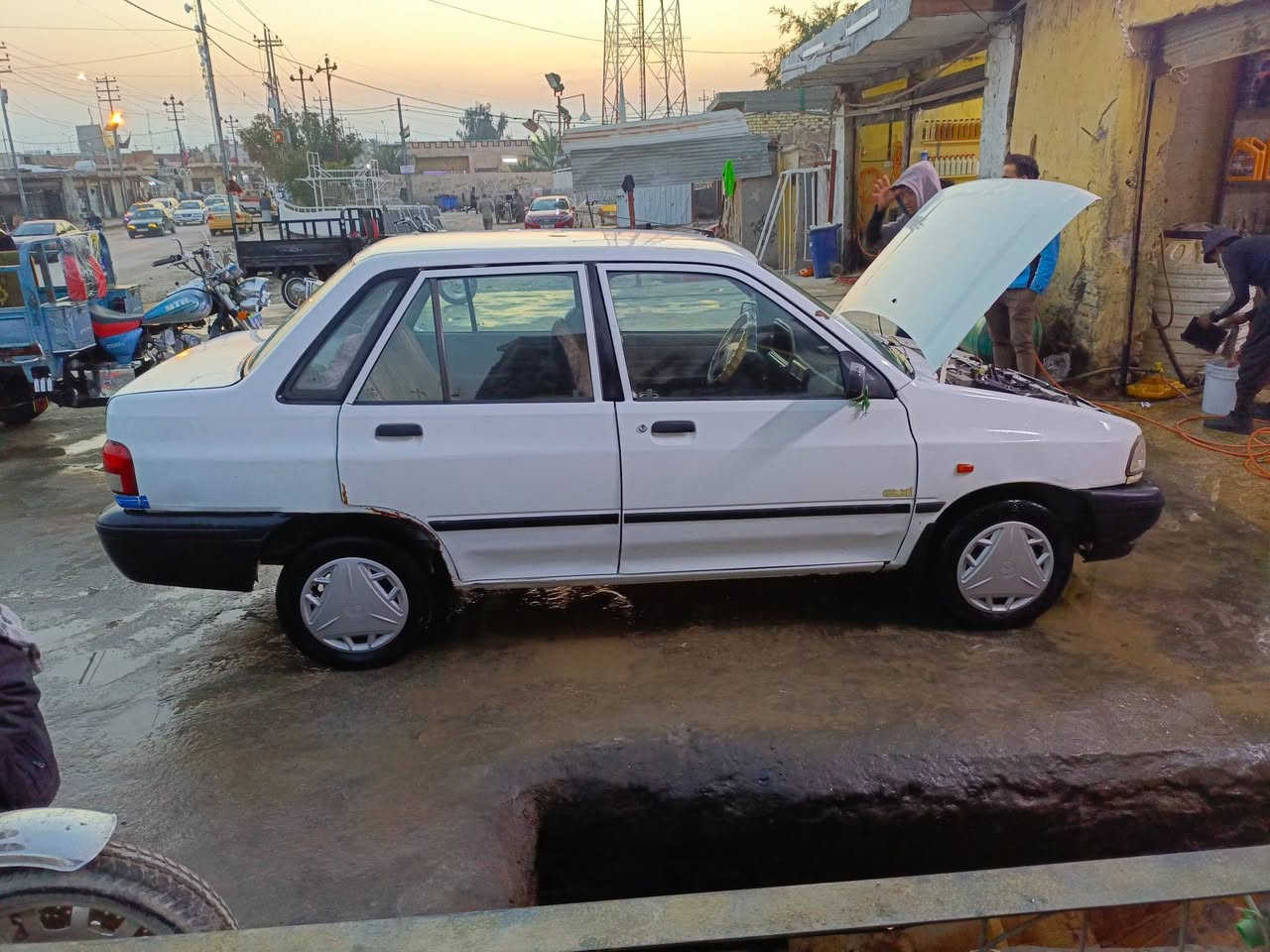 سلام عليكم /سايبه مديل 10خصوصي رقم نجف لاماني مشروع وطني مصفره مداور ثاني يوم سياره حلوه جاهزه تبريد شغال كهربايات جاهزه كير مكفول محرك بدايه خيط بدون دخان من صالنصه سياره بدون ضربه و صبغ بس موضحه بل صوره جاملغ ضربه خفيفه لعنوان كربلاء سعر 32بيه مجال  *********** 

مكلف بل نشر
