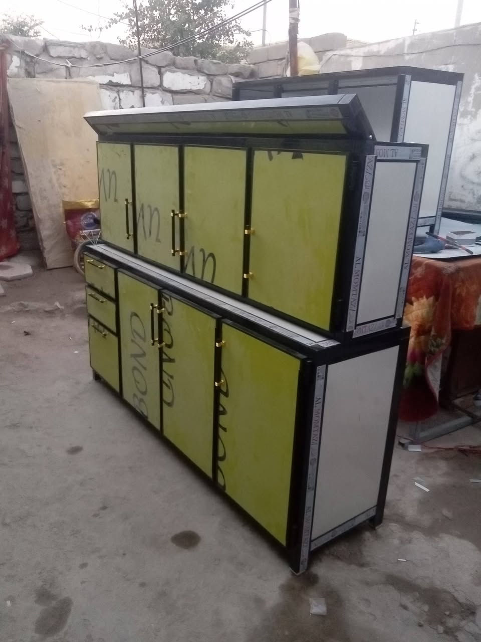 كاونترات للبيع مترين وياهن سنك متر اسعار مناسبه هاذه رقمي ‏‪***********‬‏
