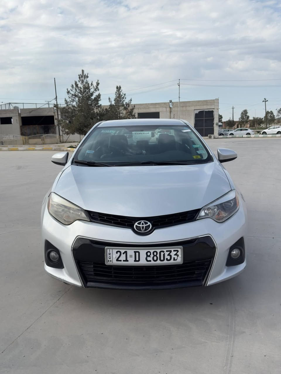 سلام عليكم عندي كورلا 2016 كلين مواصفات LE لون سلڤر السياره جديده مابيها اي شي واردي كندي بس بيها جاملغ سكن متبدل نفس لون رايده ب135 ماشيه 60الف ميل لتفاصيل اكثر خابر على هذا رقم ***********
