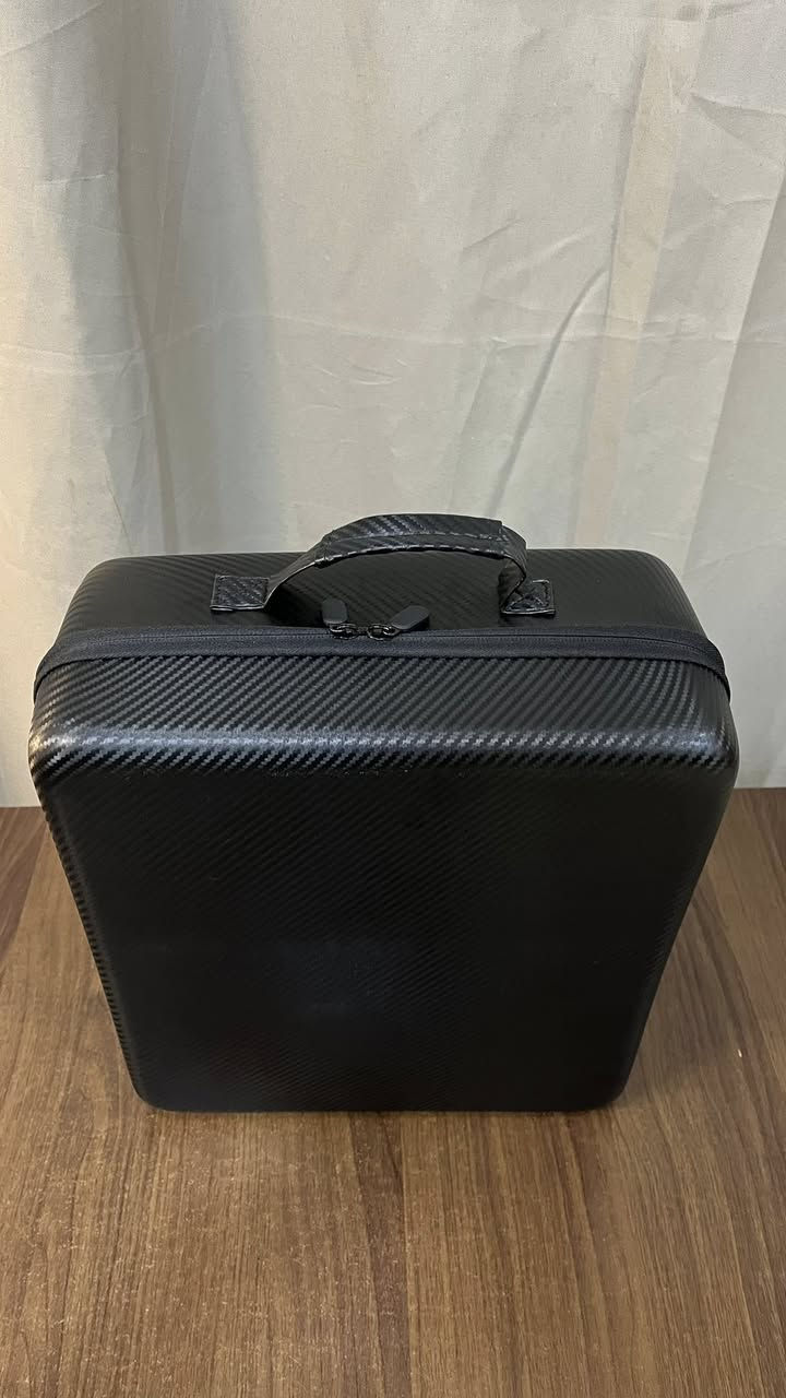 السلام عليكم
بكج v60 يحتوي على 12 قطعة 
جنطة بهذا الشكل


**إذا كنت صاحب هذا الإعلان وتريد حذفه لأي سبب، رجاءا أرسل رسالة إلى الدعم الفني**