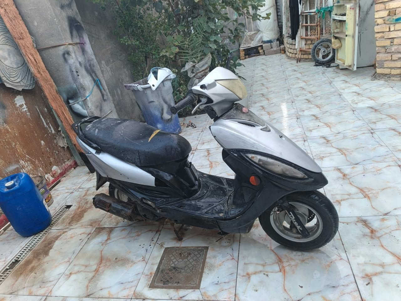 جي فور للبيع ما مفتوحه شرط الفحص مكينه خرسه ما تنسمع تشتغل سلف وهندر كهربائيات شغالة ب٣٥٠ وبيه مجال مكان فضليه


**إذا كنت صاحب هذا الإعلان وتريد حذفه لأي سبب، رجاءا أرسل رسالة إلى الدعم الفني**