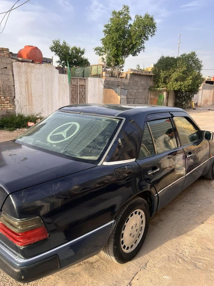 مارسيدس دب محور ثنين ونص سياره جاهزه نقصها بس راديتر تبريد بيع او مراوس
***********
