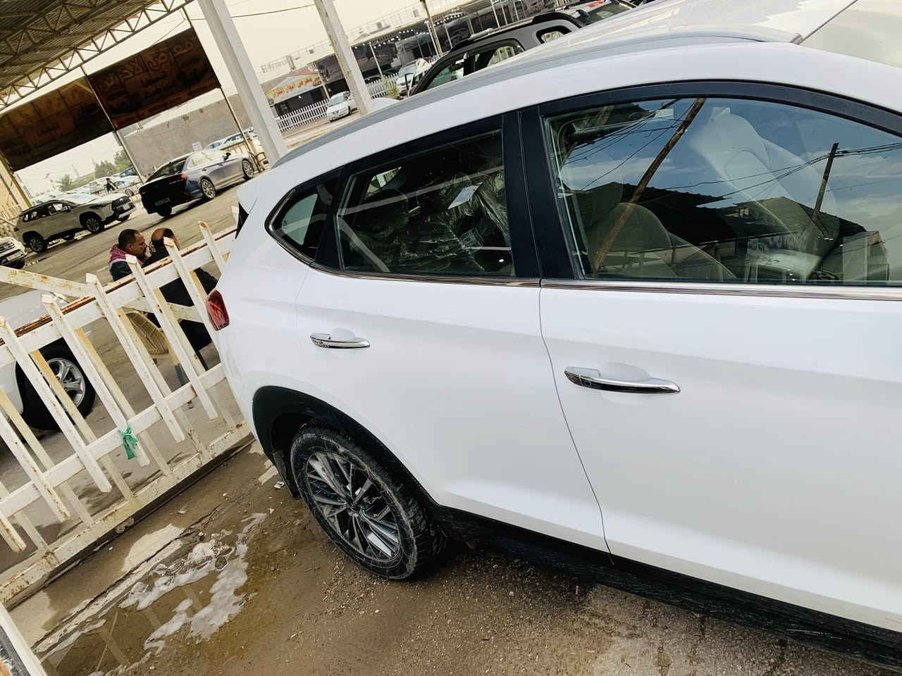 السلام عليكم توسان للبيع موديل 2019 السياره مكفوله كفاله عامه رقم الجديد الانكليزي رقم اربيل وكالتك عليه فول مواصفات السعر205  وبيها مجال مكانها نجف للاستفسار التتصال على الرقم ***********
