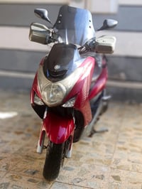 لبيع دراجه حلوه شلعه ومعدل خير من الله السعر مليون ٢٠٠ وبيهة مجال مديل...