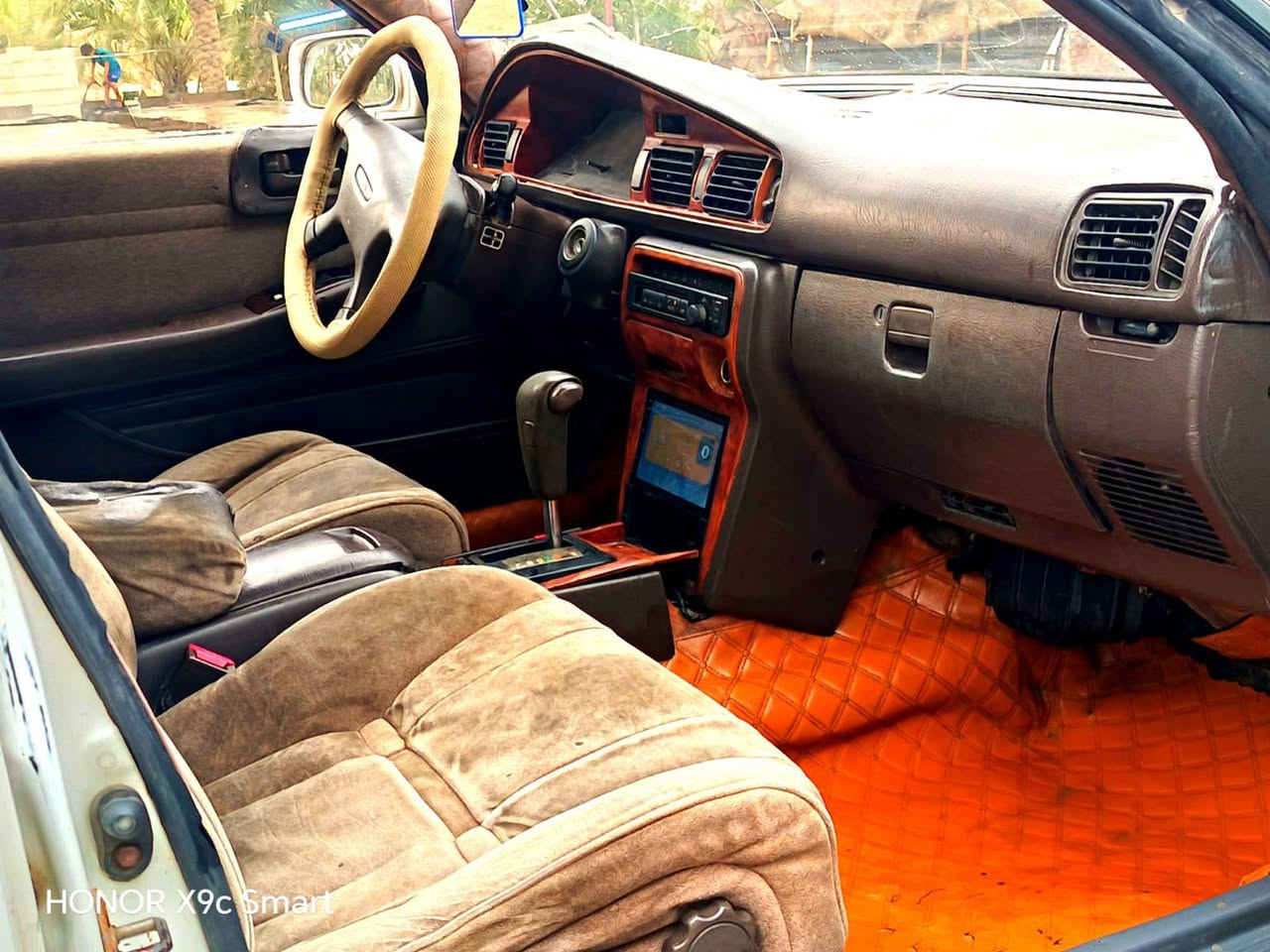 ﷺ
سياره مارك عضم مديل 1991 رقم كربلاء بأسمنه سنويه مجدد 2027 
مكفوله كفالة عامه لا ضربه ولا كص ولا نقل جثه عل شرط
صبغ مابيه ماعده دورات الجاملغات فقط 
مكينه ونجي 2400 توني شاده هيه وكيره عل شرط كهربائيات كله شغاله شاشه كله جديد 
تبريد شرط شغال السعر(40) بيه مجال مكان نجف ابوصخير 
***********الشراي يتصل
