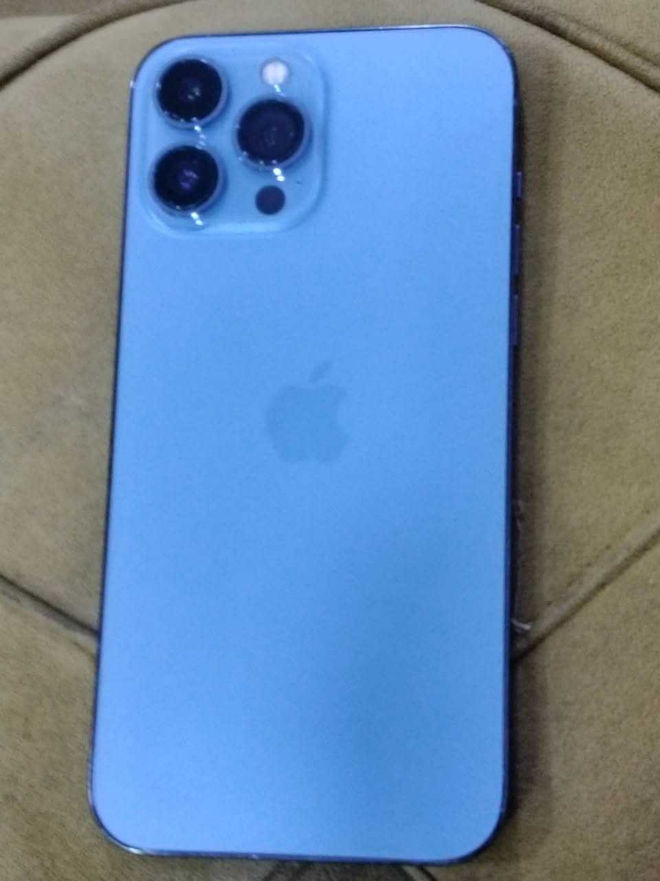 للبيع ايفون 13ابرو ماكس ذاكره 256
نظيف كلش فقط امبدل بي ايسي شحن 
شاشه ابلديه ماملعوب بيها بطاريه 86
بشرط فول السعر 550وبي مجال للطيبين 
***********
***********
