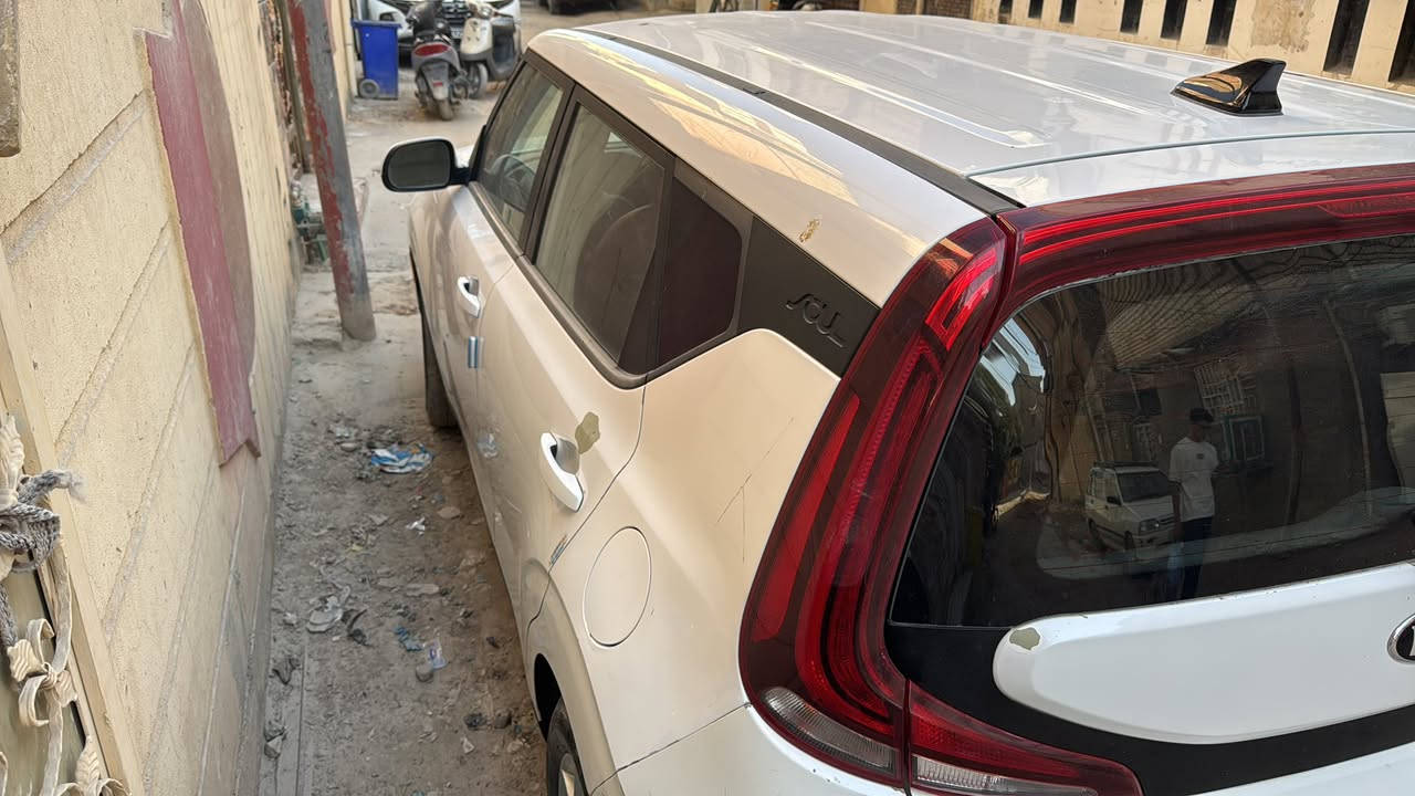 سلام عليكم صول 2020 للبيع 
مكينه 2000 دوش 
امريكي حتدثها موضح بصور 
الاستفسار *********** 
مستعجل 135 وبيها مجال
