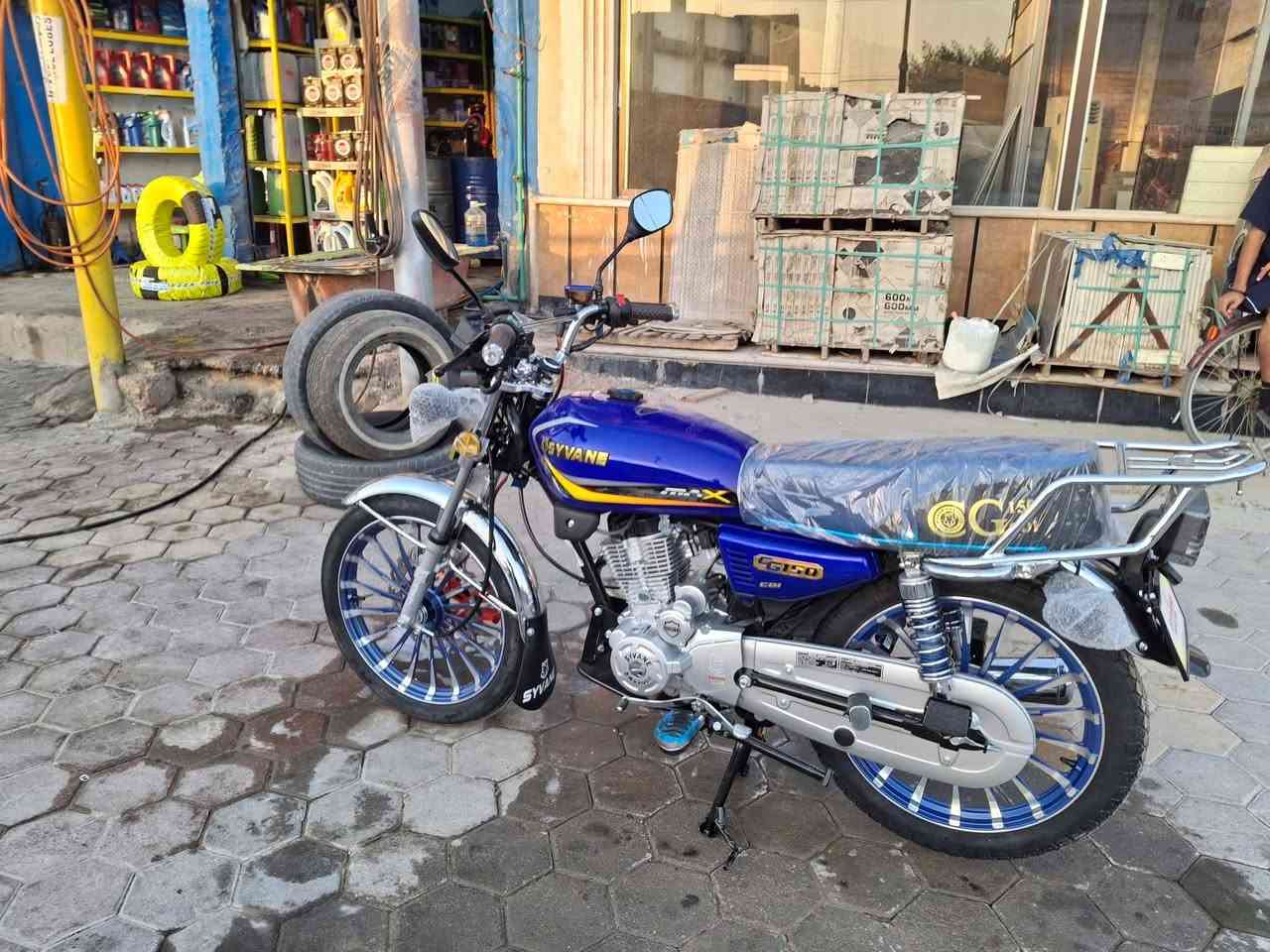 من رخصه الادمن
دراجه 2025 للبيع 
  تشغيل عن بعد  سلف وهندر 
الدراجه استخدام ماصار شهرين 
نضيفه حيل وجديده العنوان 
الفلوجه السعر النهائي  900
***********
***********
