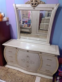 غرفه نوم خشب مصري درجه اولى استعمال نظيف مثل مواضح بلصور سعرها  مليون ...