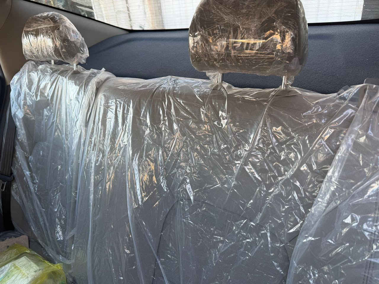 السلام عليكم ريو موديل 16 خليجيه فول مواصفات محرك 1600ماشيه 69 جديده السياره بس باب واحده صبغ والباقي مكفول السعر 113 وبيه مجال مكلف بالنشر للتصال بالرقم***********
