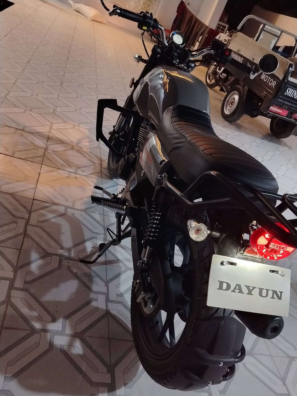 لايتي 2025طالعه بال 25 مكفوله حته من الشخط اوراق سكنر سعره 1650 وبيه مجال مكان بابل ***********
