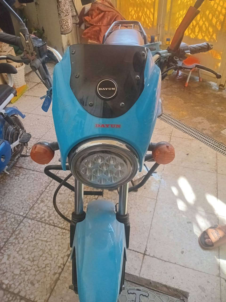 السلام عليكم شباب دراجه بوكسر للبيع 23 رقم وسنويه رقم انجليزي بغداد تحويل ثاني يوم مكان بغداد سكينه بازيخانه الجبهه 2750 بيها مجال قليل للاستفسار اتصل على هذا الرقم ***********
