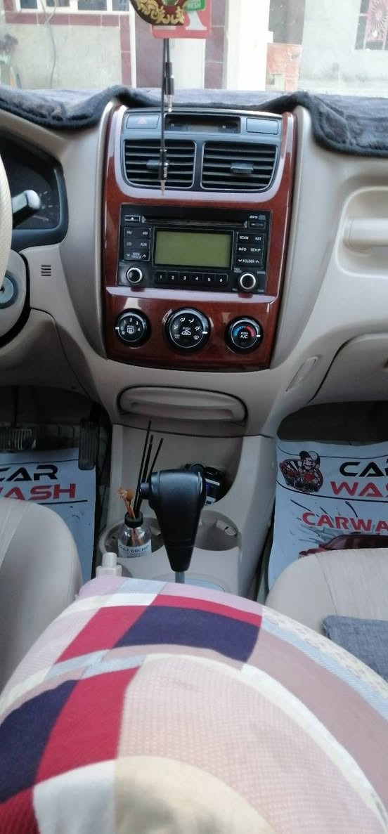 السلام عليكم
سبورتج موديل ٢٠١٠  خليجي فول مواصفات رقم اربيل دولي   سياره بدون حادث فقط بنيد صبغ محرك ٢٠٠٠ دوش تبريد تدفئه فول 
مواصفات 
فتحه 

٤ دسكات 
داخل صاج 
قفل مركزي 
منضومه غاز 
السعر  [ ١٢٨ ]  
رقم الهاتف    ***********
