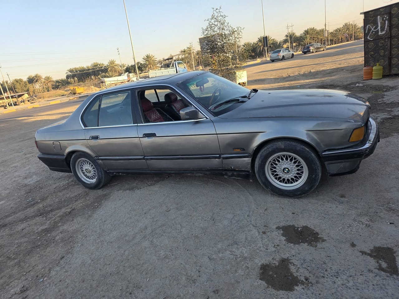 بي ام جاهزه من كلشي كير مكينه حداديه كهربائيات تايرات سياره جاهزه رقم انبار بسمي سنويه جديده مكان النجف الحيدرية ***********او ***********السعر ٣٠ورقه سريع
