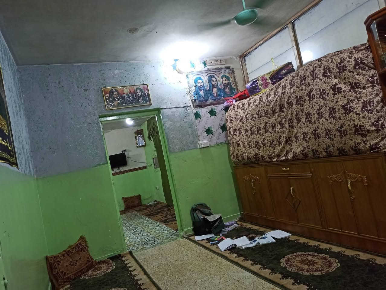 السلام عليكم
بيوت تجاوز ..

يوجد بيتين بيت بصف بيت 
في الكاظميه جكوك شارع الحسينيه 
مجمع قمر بني هاشم 
السقف كونكريت ارضيات كاشي وسراميك 
خدمات كله رئيسي مي مجايري كهرباء 
تبليط  سوق قريب مدارس قريبه 
للبيع فقط ...
تواصل 
***********
ملاحضه اخوان بيت جبير وبيت صغير 
سعر البيت الجبير 25 وبي مجال بسيط 
وسعر لبيت لثاني 18 وبي مجال بسيط
