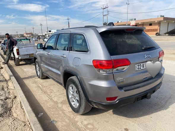 سلام عليكم للبيع جيب لاريدو موديل 2014 كلين  كير محرك بشرط تخم تاير جديد رقم اربيل تحويل مباشر رقم سنويه هزه  جديد سعر 225 وبيه مجال للطيبين مكان ديالى جلولاء لاستفسار اتصل ***********
