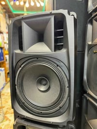 زوج سماعات 17 تربل يعني بدون تويتر منها وبيها لبات صدى البلد صوت ونقاو...