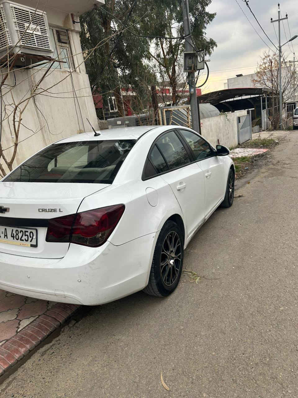 شۆفێرلێت کروز مۆدێل ٢٠١١ بۆ م
​جۆری مەکینە: ١.٦ لتر (مەکینە ئۆپترا) - زۆر بێ کێشە و کەم مەسرەفە.
​ڕۆیشتوو: ١٤٤,٠٠٠ کیلۆمەتر.
​بۆیاخ: تەنها یەک پارچە (یەک دۆسەی لای سەکنی) بۆیاخە، ئەوی تری بەشەرتی بێ بۆیاخ .
​شوێن: [سلێمانی]
تەحویل و غرامە بە شەرت
​ئۆتۆمبێلەکە زۆر خاوێن ڕاگیراوە و هەموو کارەباییات و مەکینەی بەشەرتە.
​دیوەکەی ناوەوەی زۆر پاکە و هیچ مەسرەفێکی تێدا نییە.
***********
​ژمارەی تەلەفۆن: [*********** ] السليمانية, العراق
