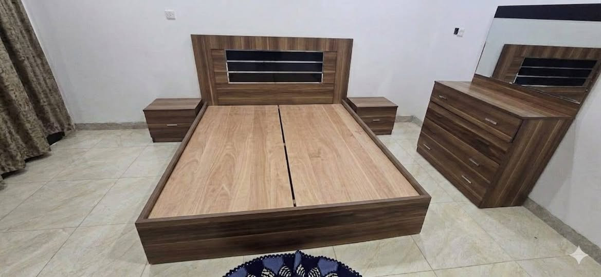 السلام عليكم غرفة تركية للبيع خشبها قوي بيها ضرر بسيط مجرات المرايه يرادلها سكك ويراد جامه للكنتور  السعر ٢٥٠ الف


**إذا كنت صاحب هذا الإعلان وتريد حذفه لأي سبب، رجاءا أرسل رسالة إلى الدعم الفني**