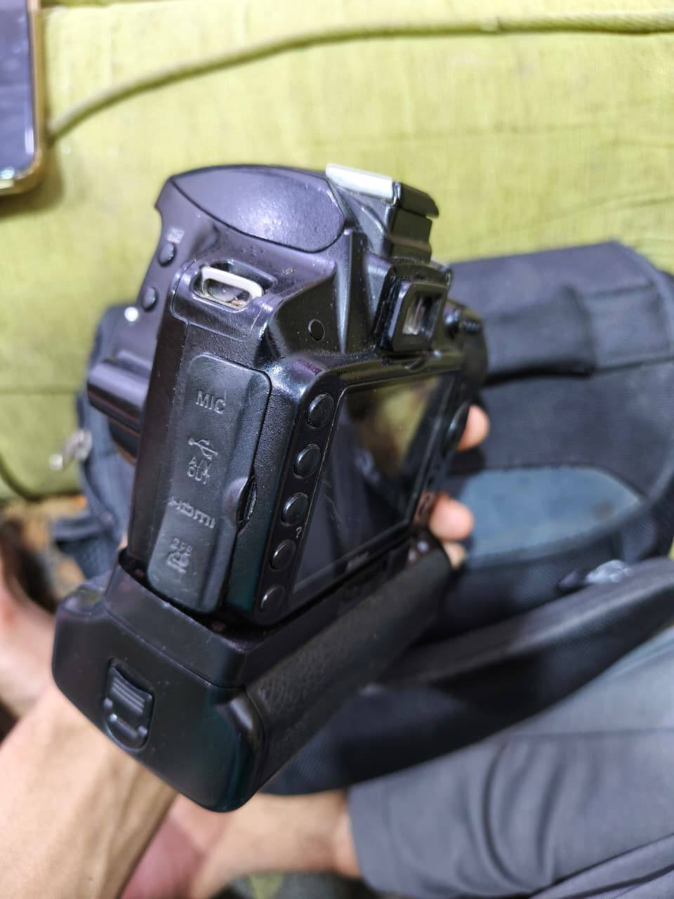 بدي نيكون D3200 مكان ذي قار قيم وخذ
‏‪0789 040 0378‬‏
