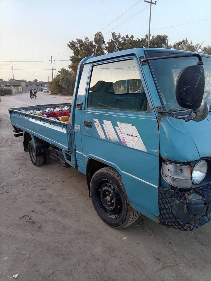 السلام عليكم للبيع كيا هوند 1994مكينه وكير بلادي كهربايات كامله تخم تاير باتري جديد السياره خير من الله 
#السعر 40وبيها مجال 

#رقم_الهاتف 
***********
