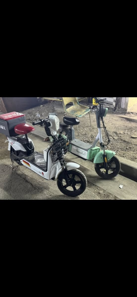 السلام عليكم دراجتتين  شحن للبيع سعرهن ٤٠٠ مكان بغداد الدوره حي الصحه . ***********
