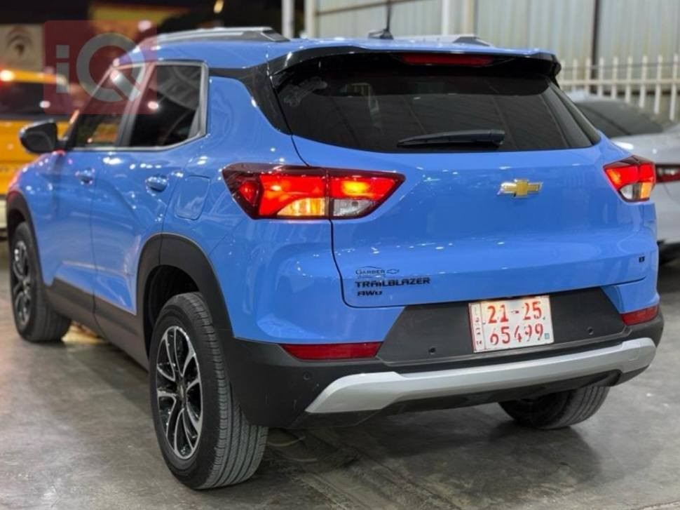 شوفرليت ترل بليزر 
موديل 2024 
لون ازرق 
مواصفات LT 
ماشي 20 الف ميل
الضرر  جامرلغ خلفي صبغ 
كاتي يترقم شمالي 
السعر 145 $
للاستفسار ***********
مكانة كركوك كركوك, العراق
