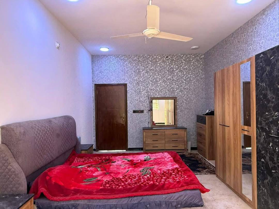 دار للبيع 
المساحة 200م 
سند طابو زراعي 
الموقع: 
شارع ٨٠ كربلاء قرب مول نون 
المحتويات:
استقبال مع اربع غرف نوم ومطبخ حار وبارد و3 مجمعات صحية البيت بناؤه حديث …
للاستفسار الاتصال على 
 ‏***********‬‏
