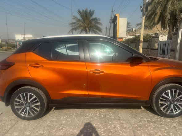 ‏                             ﷽
‏                           السلام عليكم 👋
للبيع …. فقط 
نیسان كيكس فئة  SV
لون مميز مشمشي وقماره سوده 
موديل 2021 
رقم بغداد 
حادث السياره بنيد ودعاميه تم تبديل البنيد ولدعاميه وصبغهم ايرباكات السياره سليمه
السياره ماشيه 43 الف ميل 
تخم تاير جديد باتري جديد حداديه جديده سياره مناقصها شي 
السعر المطلوب 145 ورقه …

 
المواصفات..! 
1-بصمه 
2بلوتوث + aux + usb
3-نضام قياده أيكو + سبورت + نورمل
4-كير أوتو + عادي
5- تدفئه بلكشنات 
6- لايت زنون عدسات بروجكتر زنون 
7-نضام ABS
8- مانع انزلاق
9- نقطه عمياء
10-شاشه
11- كامره
12-حساسات خلفي 
13- رادار جانبيه
14-اشاير بالمري 
15-فول تحكم ستيرن
16- رادار الخطوط البيضاء
17-اوتو بريك 
18-ويل كب كروم 
19-مثبت سرعه
20-كيجات ديجيتل 

 #ملاحظات 📝 "
صور الحادث مرفقه بلمنشور 

ملاحظه :- السياره مكفوله لغد شاصي تكم دواخل ايرباكات كلشي بشرط اكفلهه بلعقد

#العنوان # بغداد 
للتفاصيل اكثر يرجا الاتصال بلرقم 
***********
***********
