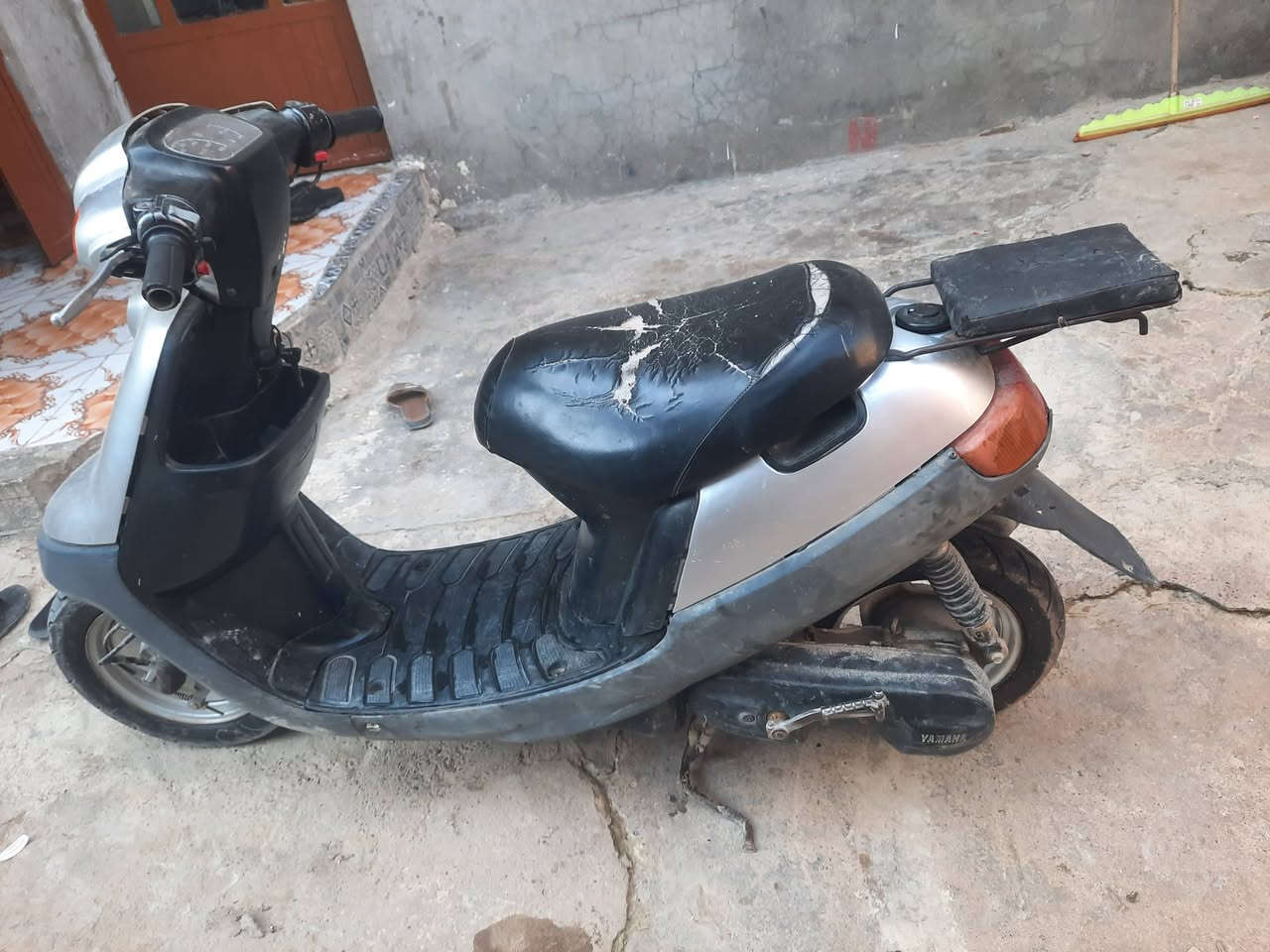 ماطور بوتين دبل سكريته الحديث شاصي تكه وحده ملحوم وايرمنيا شغاله حتى السلف محرك معمر بستن فقط ماطور طافي فحم في فحم ما يشتغل


**إذا كنت صاحب هذا الإعلان وتريد حذفه لأي سبب، رجاءا أرسل رسالة إلى الدعم الفني**