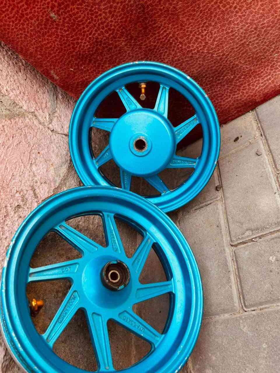 ‏ويلات للبيع كلشي ما بيهن سعر 30 رقمي *********** عنواني بصره حيانيه
