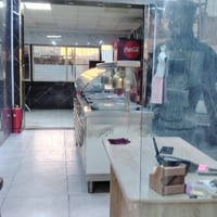مطعم للبيع جاهز مجهز من كلشي موقع مميز تجاري  لاستفسار مراساله الحساب ...